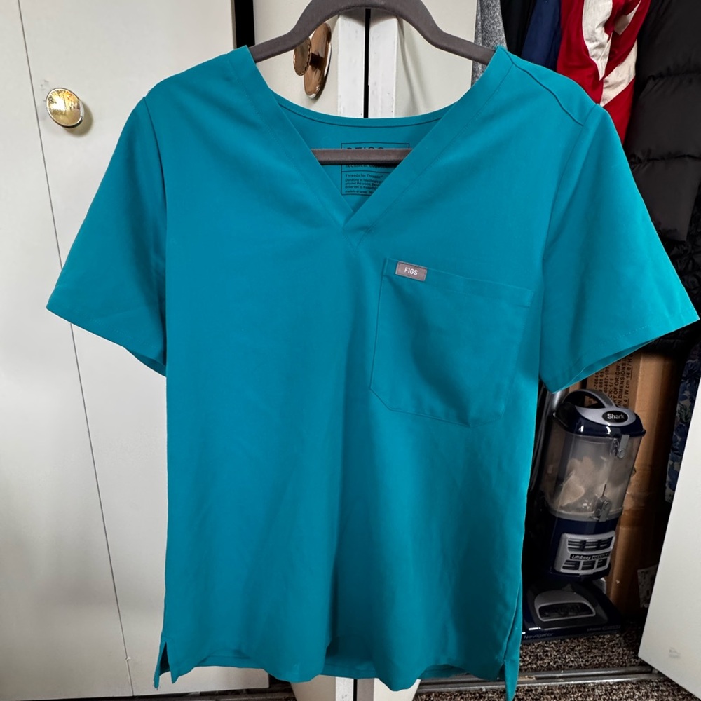 FIGS Catarina One Pocket Scrub Top- Teal
